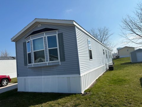 Seamless gutters installation